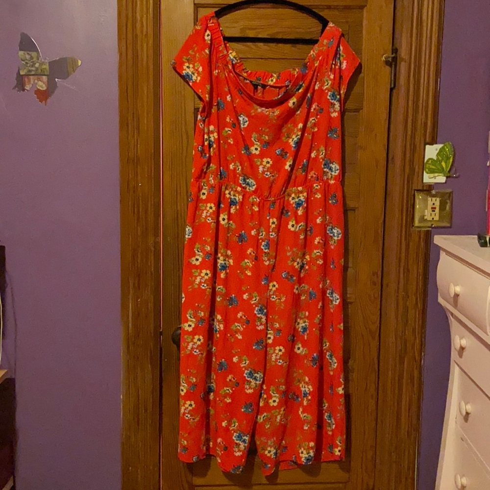 Plus Size Floral Jumpsuit